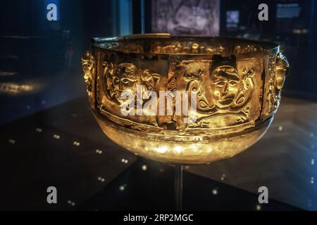 Gundestrup Cauldron al Museo Nazionale della Danimarca - Copenaghen, Danimarca Foto Stock