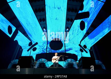 (180923) -- NEW YORK, 23 settembre 2018 -- la pop star britannica ed Sheeran si esibisce al MetLife Stadium nel New Jersey, negli Stati Uniti, il 22 settembre 2018. Ed Sheeran partecipa al suo tour del North American Stadium da agosto a novembre. ) (dtf) U.S.-NEW YORK-ed SHEERAN-NORTH AMERICAN TOUR LinxBilin PUBLICATIONxNOTxINxCHN Foto Stock