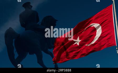 Samsun, Turchia. 15 luglio 2023. Monumento ad Ataturk. Statua d'Onore o Monumento a Atatürk è un monumento situato a Samsun. Dedicato allo sbarco dei mosti Foto Stock