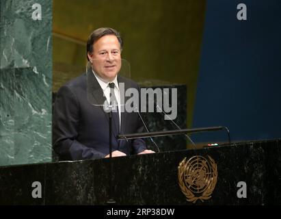 (180924) -- NAZIONI UNITE, 24 settembre 2018 -- il presidente panamense Juan Carlos Varela si rivolge al vertice di Nelson Mandela per la pace, tenutosi durante la riunione annuale di alto livello dell'Assemblea generale delle Nazioni Unite presso la sede delle Nazioni Unite a New York, il 24 settembre 2018. Il Segretario generale delle Nazioni Unite Antonio Guterres ha detto lunedì che Nelson Mandela incarnava i valori più alti dell'organismo mondiale, in ricordo del defunto leader sudafricano che era un segno distintivo nella lotta contro l'apartheid. ASSEMBLEA GENERALE DELLE NAZIONI UNITE - NELSON MANDELA SUMMIT PER LA PACE QINXLANG PUBLICATIONXNOTXINXCHN Foto Stock