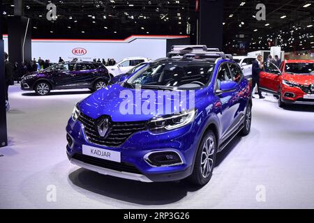 (181004) -- PARIGI, 4 ottobre 2018 -- la nuova Renault S Kadjar è visibile durante il giorno stampa del Salone dell'automobile di Parigi, in Francia, il 3 ottobre 2018. ) (yk) MOSTRA AUTOMOBILISTICA FRANCIA-PARIGI-PARIGI ChenxYichen PUBLICATIONxNOTxINxCHN Foto Stock