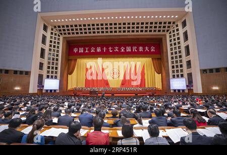 (181026) -- PECHINO, 26 ottobre 2018 -- il 17° Congresso Nazionale della Federazione sindacale di tutta la Cina (ACFTU) si conclude a Pechino, capitale della Cina, 26 ottobre 2018. )(mcg) CHINA-BEIJING-ACFTU-17TH NATIONAL CONGRESS-CONCLUSION (CN) CaixYang PUBLICATIONxNOTxINxCHN Foto Stock