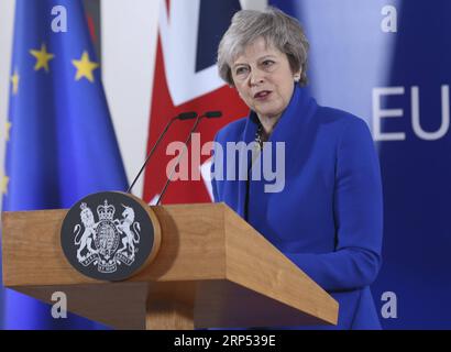 (181125) -- BRUXELLES, 25 novembre 2018 -- il primo ministro britannico Theresa May tiene una conferenza stampa al termine di un vertice speciale sulla Brexit a Bruxelles, in Belgio, 25 novembre 2018. Domenica i leader europei hanno approvato l'accordo sulla Brexit al vertice dell'Unione europea (UE), una svolta importante da quando la lunga negoziazione sulla Brexit tra Regno Unito e Unione europea è iniziata un anno e mezzo fa. ) BELGIO-BRUXELLES-UE-BREXIT-SUMMIT-MAGGIO-CONFERENZA STAMPA YEXPINGFAN PUBLICATIONXNOTXINXCHN Foto Stock