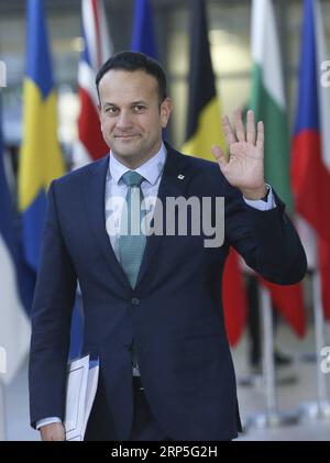 (181213) -- BRUXELLES, 13 dicembre 2018 -- il primo ministro irlandese Leo Varadkar arriva a un vertice dell'UE di due giorni a Bruxelles, in Belgio, 13 dicembre 2018. ) BELGIO-BRUXELLES-UE-VERTICE YexPingfan PUBLICATIONxNOTxINxCHN Foto Stock