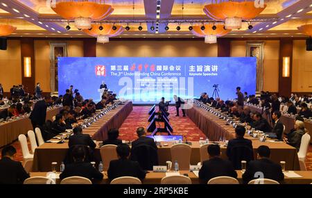 (181217) -- PECHINO, 17 dicembre 2018 (Xinhua) -- la foto mostra una scena della 3a Conferenza di comprensione della Cina tenutasi a Pechino, capitale della Cina, 17 dicembre 2018. (Xinhua/Chen Yehua) CHINA-BEIJING-UNDERSTANDING CHINA-CONFERENCE (CN) PUBLICATIONxNOTxINxCHN Foto Stock