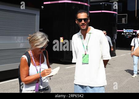 Gianmarco Tamberi (ITA) campione del mondo e medaglia d'oro olimpica sul salto in alto durante la gara di domenica 3 settembre 2023 FORMULA 1 PIRELLI GRAN PREMIO D'IT Foto Stock