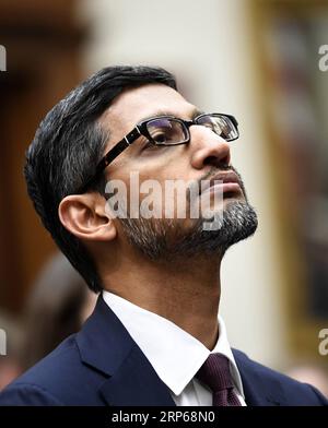 (190106) -- PECHINO, 6 gennaio 2019 (Xinhua) -- Portraits of Dec. 2018 il CEO di Google Sundar?Pichai?testimonia davanti al Comitato giudiziario della camera dei rappresentanti degli Stati Uniti durante un'audizione trasparenza e responsabilità: Examining Google and ITS Data Collection, Use and Filtering Practices on Capitol Hill a Washington D.C., negli Stati Uniti, l'11 dicembre 2018. (Xinhua/Liu Jie) ritratti del 2018 dicembre PUBLICATIONxNOTxINxCHN Foto Stock