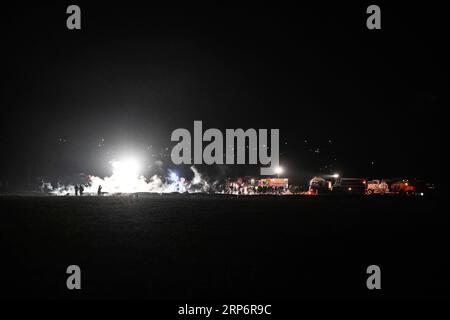 (190119) -- TLAHUELILPAN, 19 gennaio 2019 (Xinhua) -- MEXICO-HIDALGO-PIPELINE-EXPLOSION foto scattata il 19 gennaio 2019 mostra il sito di un'esplosione di oleodotti nel comune di Tlahuelilpan, stato di Hidalgo, Messico. Almeno 20 persone sono rimaste uccise e altre 54 ferite in un'esplosione di oleodotti nello stato messicano centrale di Hidalgo venerdì, hanno detto le autorità locali. (Xinhua/Xin Yuewei) MESSICO-HIDALGO-PIPELINE-EXPLOSION PUBLICATIONxNOTxINxCHN Foto Stock