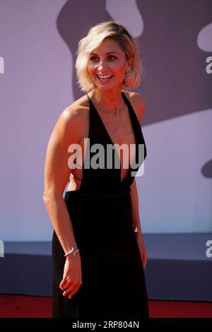 Venezia, Italia. 2 settembre 2023. 2 settembre 2023, Venezia, Italia: Anna Ferzetti partecipa al Red carpet per il film "Adagio" alla 80° Mostra Internazionale d'Arte cinematografica di Venezia. Il 2 settembre 2023 a Venezia, Italia. (Foto di Amaresh V. Narro/Eyepix Group) crediti: Eyepix Group/Alamy Live News Foto Stock