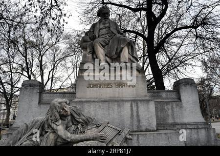 Il monumento di Brahms a Vienna realizzato da Rudolf Weyr (1847-1914). Vienna, Austria Foto Stock