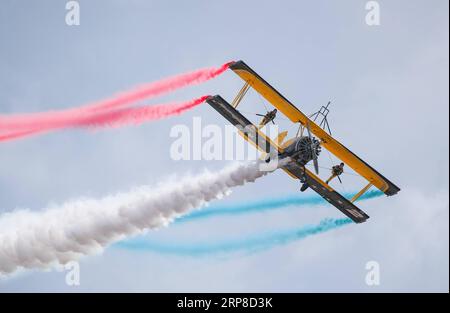 (190228) -- MELBOURNE, Feb. 28, 2019 -- Scandinavian Airshow Aerobatic team si esibisce durante l'Australian International Airshow and Aerospace & Defence Exposition presso l'Avalon Airport, Melbourne, 28 Feb. 2019. ) AUSTRALIA-MELBOURNE-AIRSHOW BaixXuefei PUBLICATIONxNOTxINxCHN Foto Stock