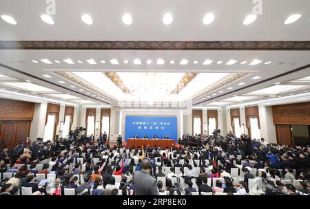 (190302) -- PECHINO, 2 marzo 2019 -- Guo Weimin, portavoce della seconda sessione della 13a Conferenza consultiva politica del popolo cinese (CPPCC), partecipa a una conferenza stampa presso la grande sala del popolo di Pechino, capitale della Cina, 2 marzo 2019. Il Comitato nazionale del CPPCC ha tenuto una conferenza stampa sabato pomeriggio, un giorno prima della sua sessione annuale. ) (DUE SESSIONI)CINA-PECHINO-CPPCC-CONFERENZA STAMPA (CN) SHENXBOHAN PUBLICATIONXNOTXINXCHN Foto Stock