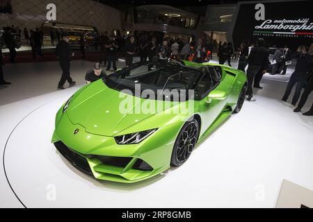 (190305) -- GINEVRA, 5 marzo 2019 (Xinhua) -- Una Lamborghini Huracan EVO Spyder è presente nel primo press day del 89° Salone Internazionale dell'automobile di Ginevra, in Svizzera, 5 marzo 2019. Con circa 220 espositori mondiali, il 89° Salone Internazionale dell'automobile di Ginevra sarà aperto al pubblico dal 7 al 17 marzo. (Xinhua/Xu Jinquan) SVIZZERA-GINEVRA-MOTOR SHOW-PRESS DAY PUBLICATIONxNOTxINxCHN Foto Stock