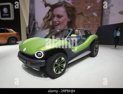 (190306) -- GINEVRA, 6 marzo 2019 (Xinhua) -- la foto scattata il 6 marzo 2019 mostra il concept Volkswagen All-Electric ID.Buggy al 89° Salone Internazionale di Ginevra, in Svizzera. Le auto elettriche e ibride sono le novità del Salone Internazionale dell'automobile di Ginevra di quest'anno, che sarà aperto al pubblico dal 7 al 17 marzo. (Xinhua/Xu Jinquan) SVIZZERA-GINEVRA-SALONE INTERNAZIONALE DELL'AUTOMOBILE-AUTO ELETTRICHE PUBLICATIONxNOTxINxCHN Foto Stock