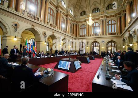 (190313) -- BUCAREST, 13 marzo 2019 -- i funzionari partecipano alla riunione informale dei ministri e dei segretari di Stato dell'UE per gli affari europei a Bucarest, in Romania, 12 marzo 2019. ) ROMANIA-BUCAREST-EU-BUDGET CristianxCristel PUBLICATIONxNOTxINxCHN Foto Stock