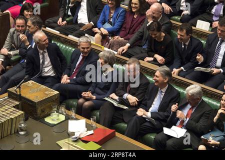 (190314) -- LONDRA, 14 marzo 2019 -- il primo ministro britannico Theresa May (1a fila, 5a R) è visto durante una votazione alla camera dei comuni a Londra, in Gran Bretagna, il 14 marzo 2019. Giovedì i deputati britannici hanno votato a stragrande maggioranza per chiedere all'Unione europea (UE) una proroga dell'articolo 50 del travagliato processo Brexit. CREDITO OBBLIGATORIO HOC: Parlamento britannico/Mark Duffy GRAN BRETAGNA-LONDRA-ARTICOLO 50-ESTENSIONE-VOTO UKxParliament/MarkxDuffy) PUBLICATIONxNOTxINxCHN Foto Stock