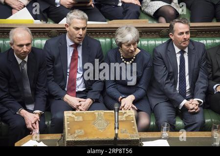 News Bilder des Tages (190314) -- LONDRA, 14 marzo 2019 -- il primo ministro britannico Theresa May (2nd R) è visto durante una votazione alla camera dei comuni di Londra, in Gran Bretagna, il 14 marzo 2019. Giovedì i deputati britannici hanno votato a stragrande maggioranza per chiedere all'Unione europea (UE) una proroga dell'articolo 50 del travagliato processo Brexit. r) CREDITO OBBLIGATORIO AD HOC: r BRITAIN-LONDON-ARTICLE 50-EXTENSION-VOTE UKxParliament/JessicaxTaylo PUBLICATIONxNOTxINxCHN Foto Stock