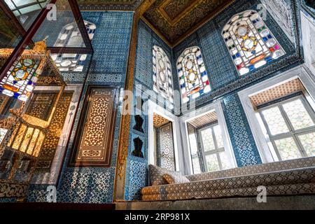 Il Padiglione Yerevan si trova nell'angolo nord del quarto cortile del Palazzo Topkapi. Istanbul, Turchia Foto Stock