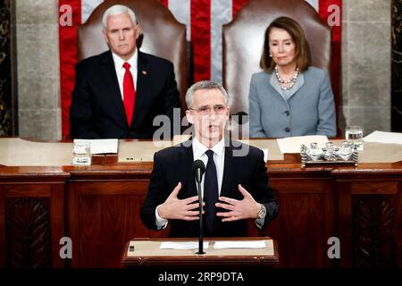 (190403) -- WASHINGTON, 3 aprile 2019 -- il Segretario generale della NATO Jens Stoltenberg (fronte) affronta una riunione congiunta del Congresso degli Stati Uniti a Washington D.C., negli Stati Uniti, il 3 aprile 2019. Jens Stoltenberg ha detto mercoledì che l'alleanza militare non vuole una nuova corsa agli armamenti con la Russia, mentre esorta Mosca a mantenere il rispetto di un trattato di controllo degli armamenti. ) U.S.-WASHINGTON D.C.-NATO-JENS STOLTENBERG TINGXSHEN PUBLICATIONXNOTXINXCHN Foto Stock