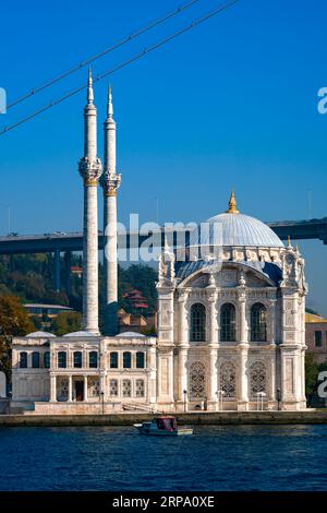 Gran Mecidiye (Ortaköy) Moschea. Istanbul, Turchia Foto Stock