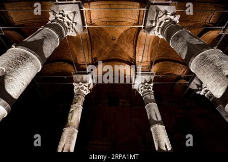 Teodosio Cisterna (Serefiye Sarnici). Istanbul, Turchia. Antiche cisterne sotterranee romane Foto Stock