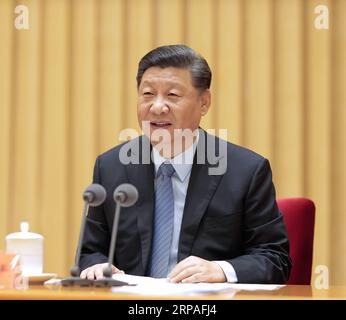 News Bilder des Tages (190508) - PECHINO, 8 maggio 2019 (Xinhua) - il presidente cinese Xi Jinping, anche segretario generale del Comitato centrale del Partito Comunista Cinese e presidente della Commissione militare centrale, parla a una conferenza nazionale sulla sicurezza pubblica a Pechino, capitale della Cina. La riunione si è tenuta a Pechino martedì e mercoledì. (Xinhua/Huang Jingwen) CHINA-BEIJING-XI JINPING-NATIONAL CONFERENCE-PUBLIC SECURITY (CN) PUBLICATIONxNOTxINxCHN Foto Stock