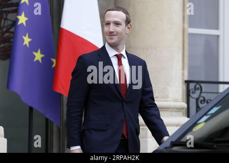 (190510) -- PARIGI, 10 maggio 2019 -- il CEO di Facebook Mark Zuckerberg lascia l'Elysee Palace dopo un incontro con il presidente francese Emmanuel Macron a Parigi, in Francia, il 10 maggio 2019. ) FRANCE-PARIS-FACEBOOK-ZUCKERBERG-MACRON-MEETING JACKXCHAN PUBLICATIONXNOTXINXCHN Foto Stock