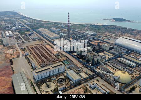 (190520) -- NANNING, 20 maggio 2019 (Xinhua) -- la foto aerea scattata il 10 aprile 2019 mostra una società di metalli non ferrosi nella città di Fangchenggang, nella regione autonoma del Guangxi Zhuang nella Cina meridionale. Il Guangxi ha svolto un ruolo sempre più importante nell'ambito dell'iniziativa Belt and Road. (Xinhua/Zhou Hua) CHINA-GUANGXI-BELT AND ROAD INITIATIVE (CN) PUBLICATIONxNOTxINxCHN Foto Stock