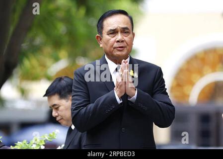 (190607) -- PECHINO, 7 giugno 2019 -- il primo ministro thailandese Prayut Chan-o-cha parla ai giornalisti prima di una riunione alla camera del governo a Bangkok, Thailandia, 6 giugno 2019. ) XINHUA FOTO DEL GIORNO RachenxSageamsak PUBLICATIONxNOTxINxCHN Foto Stock