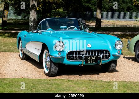 Chevrolet Corvette del 1950 al Concours of Elegance all'Hampton Court Palace Londra Regno Unito 2023 Foto Stock