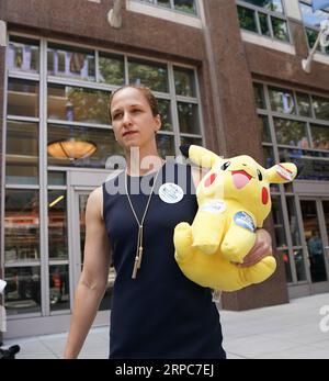 (190626) -- PECHINO, 26 giugno 2019 -- Rebecca Mond, vice presidente degli affari del governo federale per la Toy Association, è intervistata a Washington D.C., negli Stati Uniti, 17 giugno 2019. ) Titoli Xinhua: Le audizioni di maratona fanno luce sul danno tariffario degli Stati Uniti, hanno apprezzato i legami con la Cina LiuxJie PUBLICATIONxNOTxINxCHN Foto Stock