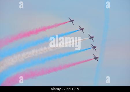 Le frecce rosse hanno mostrato la loro routine al Bournemouth Air Festival 2023, Bournemouth, Regno Unito Foto Stock