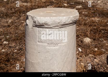 Ornamenti e pezzi in marmo utilizzati nell'architettura nell'antica città di Knidos, una delle antiche città dell'Anatolia, Turchia Mugla Datca, giugno 26 202 Foto Stock