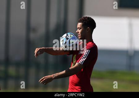 Cardiff, Regno Unito. 4 settembre 2023. Brennan Johnson del Galles durante l'allenamento della squadra di calcio del Galles a Hensol, vale of Glamorgan nel Galles del Sud lunedì 4 settembre 2023. foto di Andrew Orchard/Andrew Orchard fotografia sportiva/ Alamy Live News Credit: Andrew Orchard fotografia sportiva/Alamy Live News Foto Stock