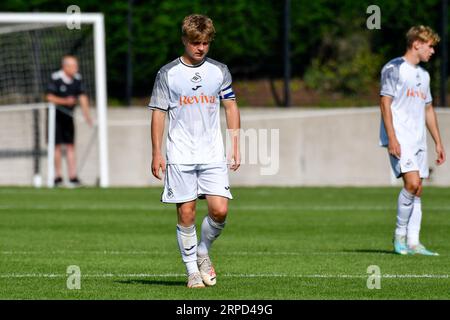 Swansea, Galles. 2 settembre 2023. Callum Deacon di Swansea City durante la partita Under 18 Professional Development League Cup tra Swansea City e Cardiff City alla Swansea City Academy di Swansea, Galles, Regno Unito, il 2 settembre 2023. Crediti: Duncan Thomas/Majestic Media. Foto Stock