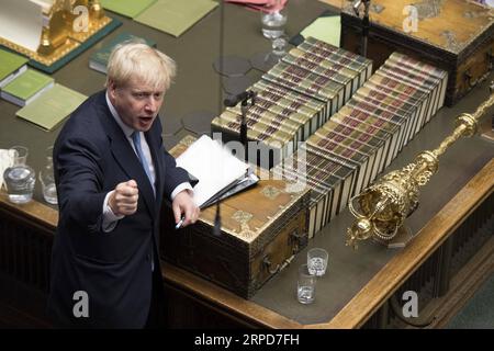 (190725) -- LONDRA, 25 luglio 2019 (Xinhua) -- il primo ministro britannico Boris Johnson fa la sua prima dichiarazione alla camera dei comuni di Londra, in Gran Bretagna, il 25 luglio 2019. (Jessica Taylor/UK Parliament/Handout via Xinhua) CREDITO OBBLIGATORIO SPECIFICO: UK Parliament/Jessica Taylor BRITAIN-LONDON-BORIS JOHNSON-HOUSE OF COMMONS-STATEMENT PUBLICATIONxNOTxINxCHN Foto Stock