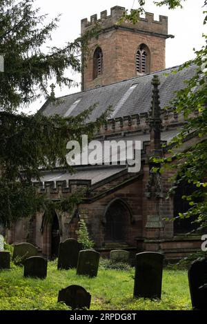 St Mary's Church vista dal cimitero, Handsworth, Birmingham, West Midlands, Inghilterra, REGNO UNITO Foto Stock