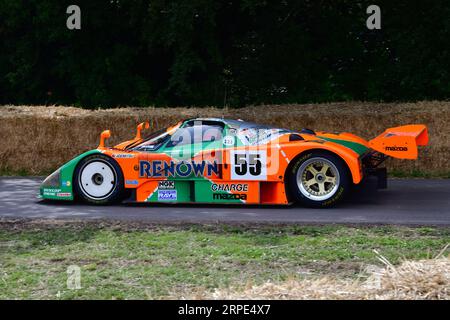 Karun Chandhok, Johnny Herbert, Harry Tincknell, Mazda 787B, le Mans 24 Hours Centenary, le Mans 100 Years, un tributo a uno dei mondi mos Foto Stock