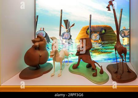 (190911) -- CANBERRA, 11 settembre 2019 -- foto scattata l'11 settembre 2019 mostra modelli 3D realizzati e utilizzati per i film DreamWorks in una mostra su DreamWorks Animation nel National Museum of Australia (NMA) a Canberra, Australia. NMA lancerà la DreamWorks Animation: The Exhibition giovedì. Fino al 2 febbraio 2020, la mostra presenta più di 400 articoli di 33 film della DreamWorks Animation, tra cui Shrek, Madagascar, Kung fu Panda, Principe d'Egitto, come addestrare il drago. PER ANDARE CON la caratteristica: Camminare nel mondo di Shrek e Kung fu Panda ) AUSTRALIA-CANBERRA-EXHIBITION- Foto Stock