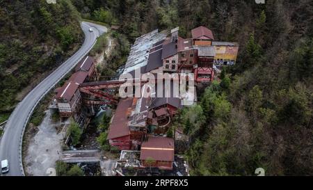 Fotografia di droni, luoghi abbandonati, miniera a Collio (BS) - Italia Foto Stock