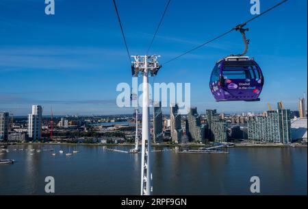 Vista di Londra, Greenwich e Docklands con la funivia Cloud Foto Stock