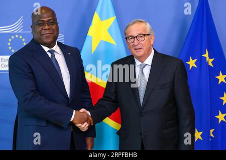 190919 -- BRUXELLES, 19 settembre 2019 -- il presidente della Commissione europea Jean-Claude Juncker R incontra il presidente della Repubblica democratica del Congo RDC Felix Tshisekedi a Bruxelles, Belgio, il 19 settembre 2019. BELGIO-BRUXELLES-UE-JUNCKER-RDC-PRESIDENTE-RIUNIONE ZHANGXCHENG PUBLICATIONXNOTXINXCHN Foto Stock