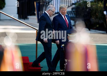 190920 -- WASHINGTON, 20 settembre 2019 -- il presidente degli Stati Uniti Donald Trump R dà il benvenuto al primo ministro australiano Scott Morrison durante una cerimonia alla Casa Bianca a Washington D.C., negli Stati Uniti, il 20 settembre 2019. Foto di /Xinhua U.S.-WASHINGTON D.C.-PRESIDENT-AUSTRALIA-PM-MEETING TingxShen PUBLICATIONxNOTxINxCHN Foto Stock