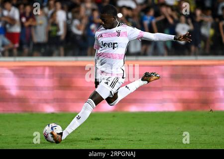 Timothy Weah della Juventus FC in azione durante la partita di serie A tra Empoli FC e Juventus FC allo stadio Carlo Castellani di Empoli (Italia) Foto Stock