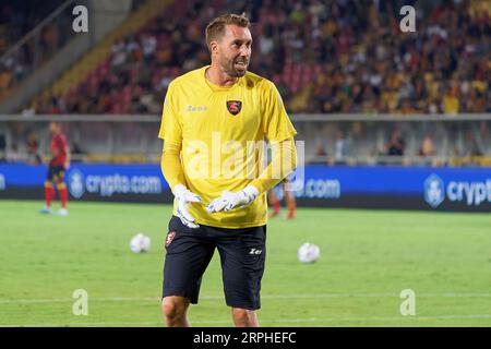 Lecce, Italia. 3 settembre 2023. Vincenzo Fiorillo (US Salernitana 1919) durante la partita US Lecce vs US Salernitana, partita di serie A A Lecce, Italia, 03 settembre 2023 crediti: Independent Photo Agency/Alamy Live News Foto Stock