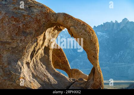 Il Double Arch nelle Alabama Hills Foto Stock