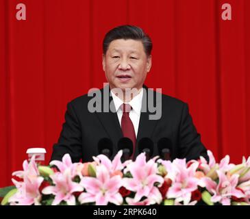 191231 -- PECHINO, 31 dicembre 2019 -- il presidente cinese Xi Jinping, anche segretario generale del Comitato centrale del Partito Comunista Cinese e presidente della Commissione militare centrale, tiene un importante discorso in occasione della riunione di Capodanno tenuta dal Comitato Nazionale della Conferenza consultiva politica del popolo cinese CPPCC a Pechino, capitale della Cina, il 31 dicembre 2019. CHINA-BEIJING-CPPCC-XI JINPING-NEW YEAR RADUNO CN PANGXXINGLEI PUBLICATIONXNOTXINXCHN Foto Stock