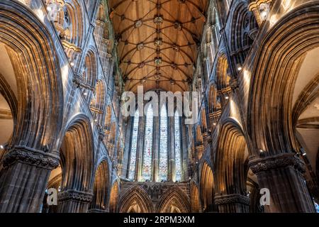 Glasgow, Scozia, Regno Unito - 11 maggio 2023 - interno della cattedrale di Glasgow, chiesa gotica risalente al XII secolo. Foto Stock