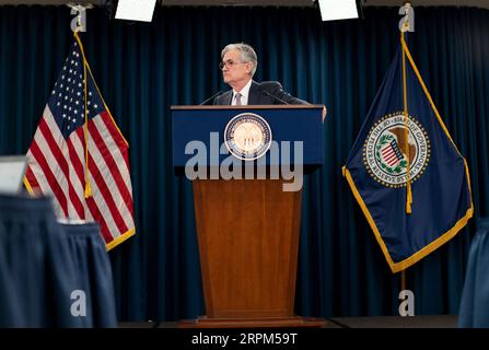 200129 -- WASHINGTON, 29 gennaio 2020 -- il presidente della Federal Reserve statunitense Jerome Powell parla durante una conferenza stampa a Washington D.C., negli Stati Uniti, il 29 gennaio 2020. Mercoledì la Federal Reserve ha lasciato invariati i tassi di interesse e ha mantenuto una posizione di attesa dopo aver concluso la sua prima riunione di politica monetaria del 2020. U.S.-WASHINGTON D.C.-FED-INTEREST RATES LIUXJIE PUBLICATIONXNOTXINXCHN Foto Stock