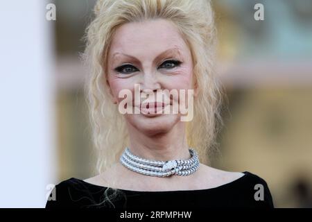 Italia, Lido di Venezia, 4 settembre 2023: Patty Pravo partecipa ad un Red carpet per il film "Priscilla" alla 80 Mostra Internazionale d'Arte cinematografica di Venezia il 4 settembre 2023 a Venezia. Foto © Ottavia da re/sintesi/Alamy Live News Foto Stock